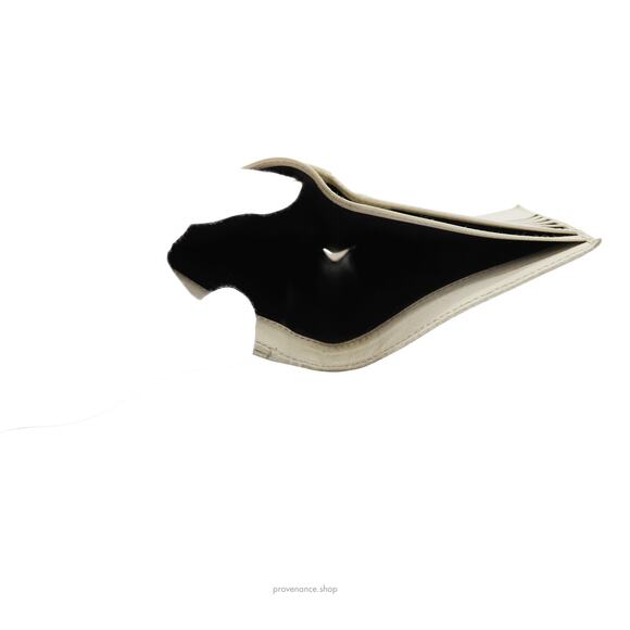 🔴 Gucci Trifold Wallet - Chalk Guccissima Leather - Picture 9 of 10